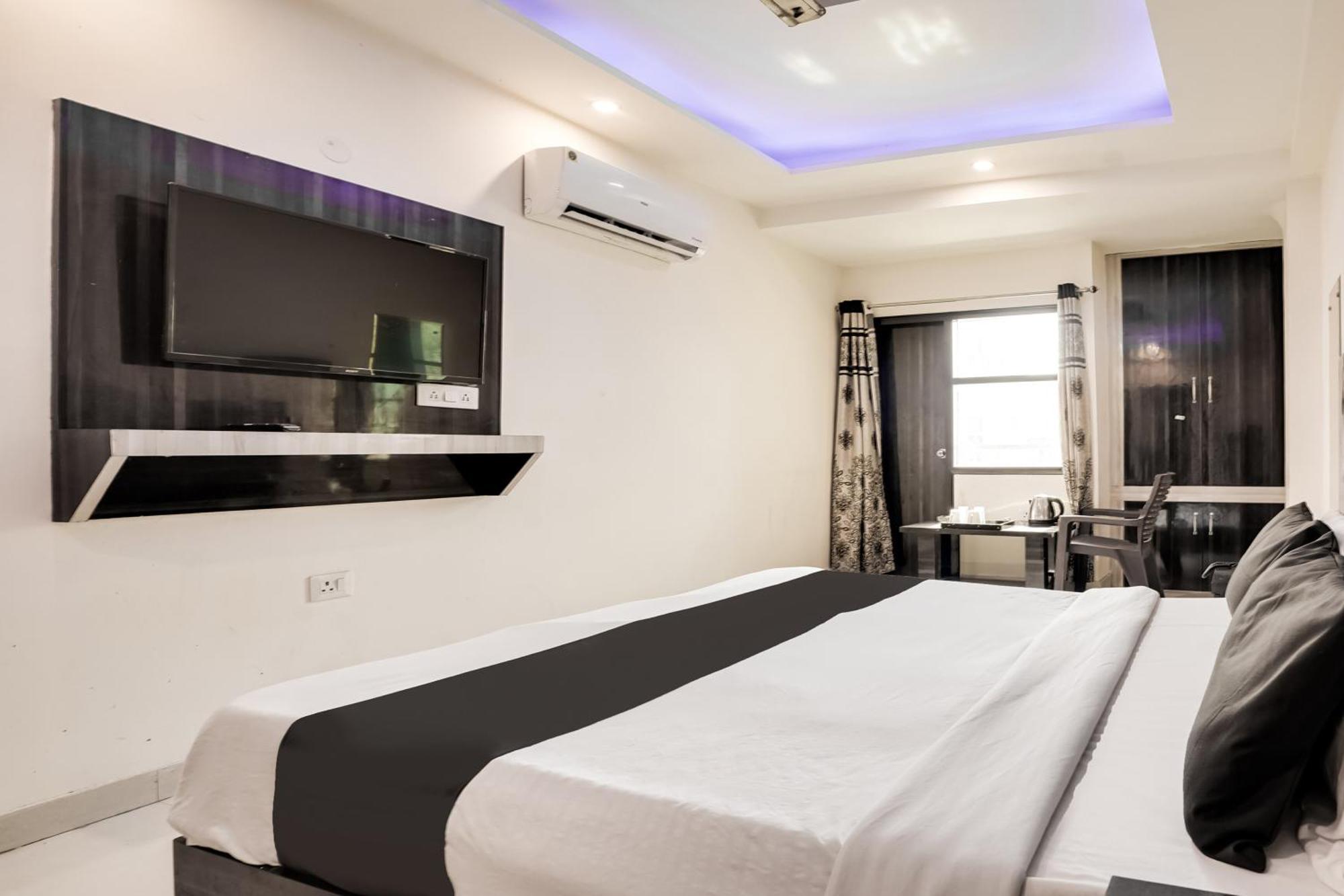 Hotel O Tavish Inn Нью-Дели Экстерьер фото